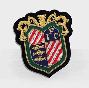 Badges brodés sur mesure en fil de soie 3D faits à la main - Vente en gros de badges personnalisés de haute qualité, taille et forme sur mesure - Product Image 1