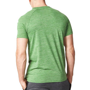 T-shirts de sport personnalisables, respirants, écologiques, à séchage rapide, de haute qualité et à prix raisonnable, fabriqués au Pakistan - Product Image 3