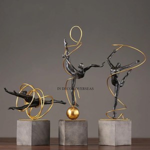 Sculpture murale rustique en bois avec motif de poisson argenté, décoration artistique artisanale pour la maison et la décoration de salon d'hôtel, look élégant - Product Image 4