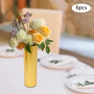 Florero de Metal Dorado Contemporáneo Hecho a Mano, Soporte Premium para Arreglos Florales para Arquitectos, Diseñadores de Interiores y Casas de Lujo - Product Image 2