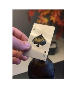 Ouvre-bouteille minimaliste en métal, acier inoxydable, léger, outil de bar pour la bière, le vin et l'usage quotidien - Product Image 1