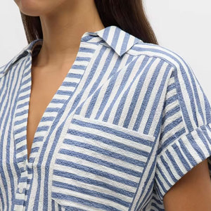 ชุดเซ็ต 2 ชิ้น สำหรับผู้หญิง รุ่น 2k26 All Seasons แขนสั้น คอกลม สีน้ำเงินขาวล้วน ผ้าฝ้ายซาติน 100% ระบายอากาศได้ดี เหมาะสำหรับใส่ในชีวิตประจำวัน ทำงาน หรือใส่ลำลอง - Product Image 2