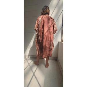 ชุดคาฟตันสั้นคุณภาพสูงสำหรับผู้หญิง งานแฮนด์เมด สวมใส่สบาย ทรงปกติ ย้อมสีด้วยมือ ความยาวระดับเข่า ดีไซน์สวยงาม เป็นมิตรต่อสิ่งแวดล้อม - Product Image 2