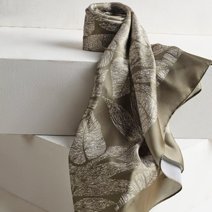 ผ้าพันคอสี่เหลี่ยมพิมพ์ลายดิจิตอลแบบพรีเมียมผ้าไหมเนื้อนุ่มน้ำหนักเบาเครื่องประดับแฟชั่นทันสมัยสำหรับผู้หญิงและผู้ชาย - Product Image 1