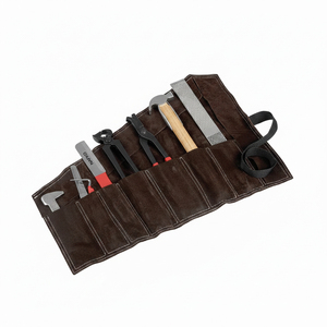 Kit d'outils de ferrage de qualité tournoi - Outils d'élite en chrome vanadium, marteaux et râpes de précision équilibrés pour l'entretien des chevaux de saut d'obstacles - Product Image 1