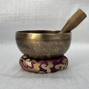 Cuenco tibetano de bronce original hecho a mano de alta calidad, personalizado, de aleación metálica, para meditación, sonido y terapia, martillado a mano. - Product Image 1