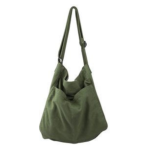 Sac fourre-tout simple et élégant pour les essentiels quotidiens et une organisation facile, au design épuré - Product Image 1