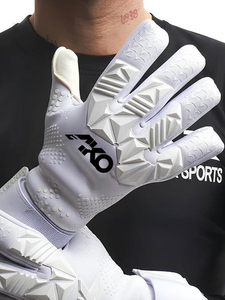 ถุงมือผู้รักษาประตูแบบปรับได้ ระบายอากาศได้ดี ปี 2025-26 รุ่นยอดนิยมสำหรับผู้ใหญ่  ฝ่ามือแบบเรียบ  ผลิตจากยางลาเท็กซ์คุณภาพสูง พร้อม Ako - Product Image 3