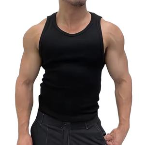 Débardeur de fitness pour homme de qualité supérieure, fabriqué en tissu respirant en coton et bambou, idéal pour l'entraînement en salle de sport et les séances quotidiennes. - Product Image 5