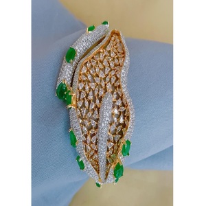 สร้อยข้อมือเพชรเซอร์คอนประกายสีทองสไตล์อเมริกันสำหรับผู้หญิงและเด็กผู้หญิง - Product Image 2