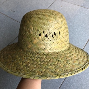 Sombrero de rafia natural al por mayor con parche de logotipo, embalaje personalizado disponible, ideal para fiestas de verano, bodas y viajes. - Product Image 6