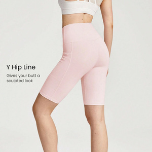 Shorts de yoga taille haute respirants pour femmes, légers et extensibles, à motifs personnalisés, pour l'entraînement et le marché de détail – Collection été - Product Image 2