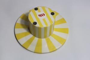 Plateau à gâteau en bois d'acacia facile à nettoyer avec couvercle en acrylique pour les fêtes et les mariages au meilleur prix - Product Image 5