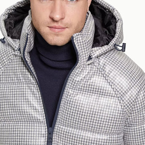 Chaqueta de Fútbol Acolchada de Alta Calidad, Duradera y Cómoda, con Capucha, Logotipo Frontal, Transpirable y Ecológica para Uso Invernal - Product Image 5
