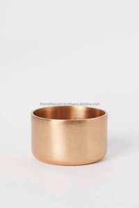 Vente en gros de pots à bougies en aluminium vides, finition argentée brossée, faits à la main, pour bougies de Noël uniques en cire de soja - Product Image 6