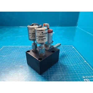 AMAT 0040-05184 <b>Ceramic</b> Insulator <b>Ring</b> Used As Is Legacy Semiconductor Equipment Parts - Product Image 2