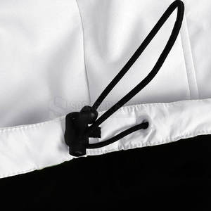 Veste de cyclisme coupe-vent, design léger avec tissu respirant et détails réfléchissants pour les sorties sur route et sur sentier - Product Image 5