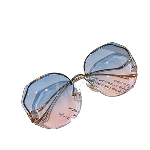 Gafas de Sol de Moda de Lujo al por Mayor, Montura Poligonal sin Aro, Protección UV, Unisex, para Viajes y Conducción - Product Image 5