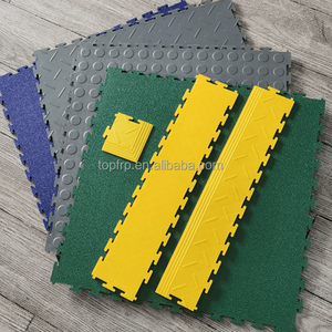 กระเบื้องปูพื้นพลาสติก PVC แบบ interlocking สำหรับงานหนัก สำหรับโรงรถ โกดัง พร้อมการตกแต่งพื้นผิวลายปาร์เก้ ด้วยโซลูชั่นการออกแบบกราฟิก - Product Image 4