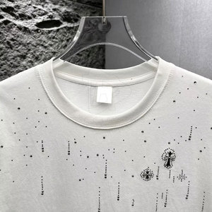 T-shirt en strass de qualité supérieure fabriqué au Pakistan, t-shirt en strass avec logo personnalisé de haute qualité pour la vente en ligne - Product Image 5