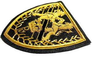 Écusson de mode RV Shield, brodé à la main, à coudre, en feutre noir, design personnalisé - Product Image 3