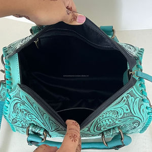 Nouveauté, logo personnalisé, sac de voyage ajustable en cuir de vache usiné à la main, sac de week-end tendance avec fermeture éclair - Product Image 6