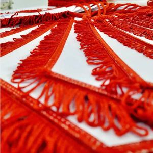 Fanions Personnalisés Haute Performance avec Matériaux Polyester et Satin, Petits Drapeaux d'Échange pour Clubs de Football - Product Image 6