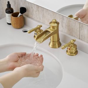 Rubinetto per lavabo bagno da 8 pollici in nichel oro con 3 fori e doppia leva, scarico a scomparsa incluso - Product Image 1