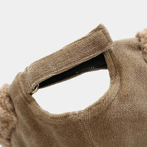 RAO CRAFT EXPORTS Gorro Docker Personalizable con Forro Sherpa, Tela de Pana de Terciopelo, Sin Visera, Gorro de Invierno con Puño Plegable, Unisex, OEM, ODM - Product Image 6