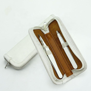 Kit de pinces à sourcils 2 pièces, professionnel, haute qualité, acier inoxydable, pointe fine et inclinée, avec logo personnalisé - Product Image 4
