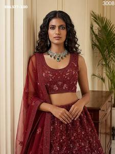 ชุดเลเฮนกา โจลี และผ้าคลุมไหล่สุดหรู สีสันสวยงาม พร้อมงานปักดิ้นดิ้นแดง จากซูรัต - Product Image 2