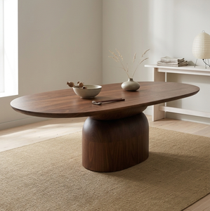 Table à manger Merryjane en noyer massif de designer, base sculpturale sur piédestal pour les espaces de restauration commerciaux modernes - Product Image 2