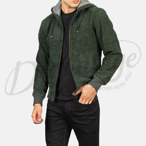 Blouson bomber en daim véritable vert forêt pour homme avec doublure grise contrastante, poignets côtelés et fermeture éclair - Product Image 1