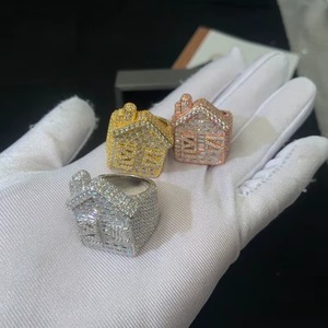 Anillo de cóctel Hip Hop con moissanita en forma de casa, diseño de lujo con incrustaciones, chapado en plata y rodio, acabado plateado, unisex - Product Image 1