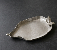 Plateau de service en métal en forme de feuille, artisanal, décoratif, argenté, pour la maison, l'hôtel, la table de restaurant, vente en gros