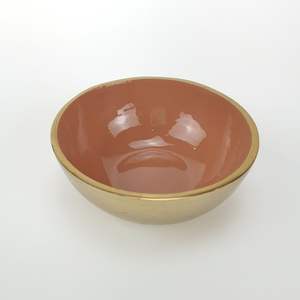 Bol de service en métal artisanal avec finition émaillée, parfait pour présenter des salades, des collations et des plats décoratifs - Product Image 6