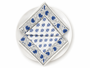 Serviettes carrées personnalisées brodées à la main en tissu de coton bleu floral pour la décoration de la table à manger à la maison - Product Image 3