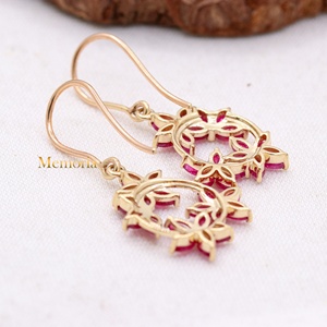 Boucles d'oreilles pendantes en rubis naturel, or jaune massif 14 carats, bijoux floraux faits à la main, bijoux fins pour femmes, cadeau de mariage - Product Image 5