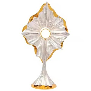 Monstranza de Latón de Alta Calidad con Detalles de Espejo, Decorativa para Mesa, Uso en Iglesia Católica - Product Image 3