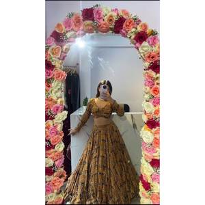 Hermoso Lehenga Choli con Estampado Floral para Fiestas, Elegantes Vestidos de Noche - Product Image 1