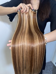 Hermoso Piano Rubio Color Espejo de calidad superior Hueso Recto Cutícula Alineada Cabello Sin enredos Extensiones de cabello natural Tejidos - Product Image 3
