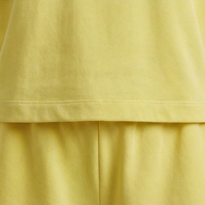 Ensemble 2 pièces tricoté jaune uni pour femme : T-shirt à manches courtes et short au-dessus du genou, col rond, coupe décontractée, printemps-été - Product Image 5