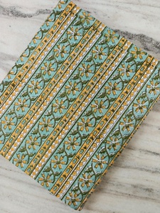 Tela de algodón ecológica premium de Jaipuri/Sanganeri con estampado floral amarillo y verde, 100% algodón para prendas de vestir. - Product Image 5