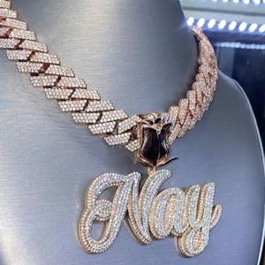 Colgante Hip-Hop Personalizado con Letra Cursiva Fina de Moissanita VVS1, Chapado en Rodio sobre Plata 925, para Hombres y Mujeres - Product Image 1