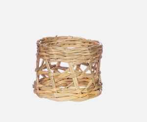 Anneau de serviette en rotin fleuri fait main pour une présentation élégante de la table, idéal pour la salle à manger, la cuisine et comme idée cadeau parfaite en provenance d'Inde. - Product Image 2