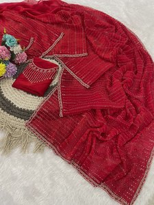 Reglance Premium para Saree de Satén con Trabajo Artesanal de Jharkhand, Detalles de Cuentas y Lentejuelas, Secado Rápido, Sin Arrugas, Aspecto Elegante y Lujoso - Product Image 5