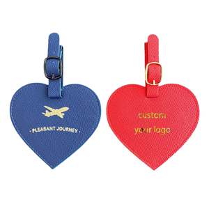 Étiquettes de bagages en forme de cœur en cuir PU multicolores personnalisées avec logo, écologiques, tendance, douces, imperméables, pour bagages de voyage - Product Image 1