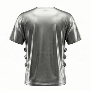 Camiseta moderna de streetwear con estampado puff de circuito cibernético, estilo urbano futurista, premium, MALUZA INDUSTRIES. - Product Image 3