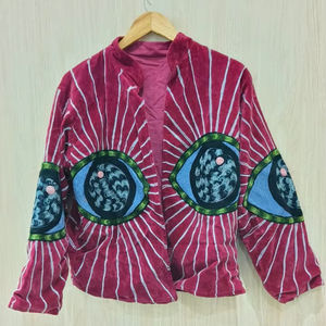 Veste d'hiver en velours rouge faite à la main, style Suzani, brodée, courte, pour festival, manteau floral ouzbek, vêtement d'extérieur - Product Image 1