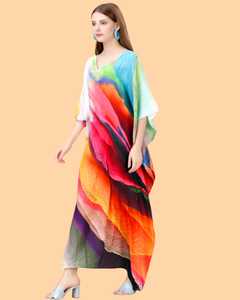 Robe kaftan courte pour femme – Bleu pastel avec imprimé floral abstrait coloré, coupe ample, style tunique. - Product Image 2